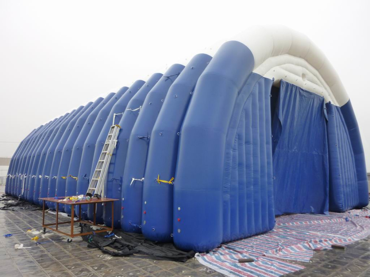 Airtight air grow tent for storeroom